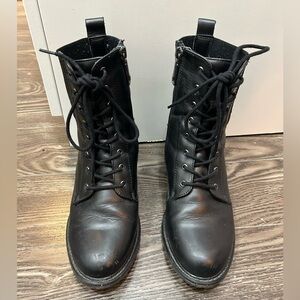 Waterproof combat boots, size 6.5
